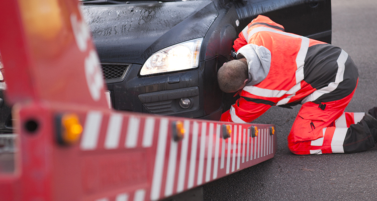 6 Reasons You Need Roadside Assistance For Your Vehicle