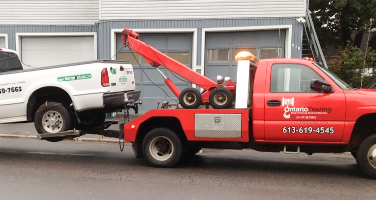 What Is An Accident Recovery Towing Service?
