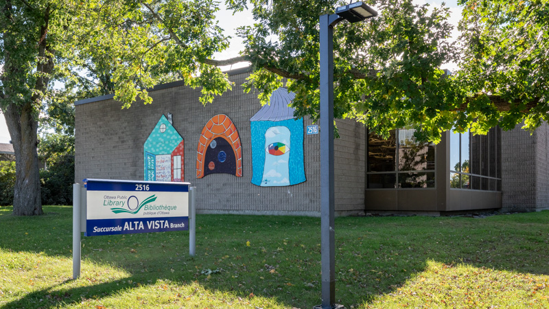 Ontario Towing tow truck providing roadside assistance in Alta Vista Ottawa